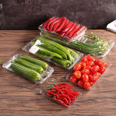 Frutas vegetales de la máquina 220v del plástico de embalar del calor de la película de POF con la bandeja