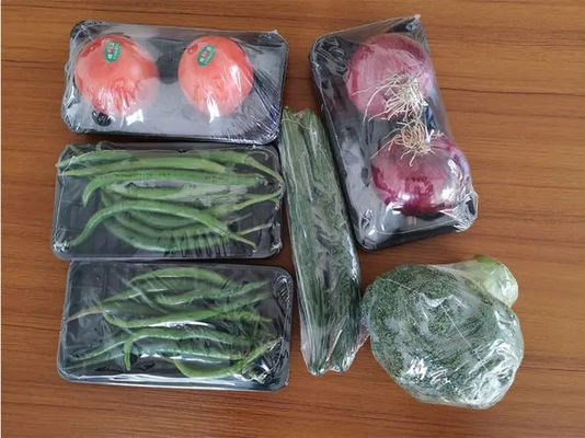 Frutas vegetales de la máquina 220v del plástico de embalar del calor de la película de POF con la bandeja