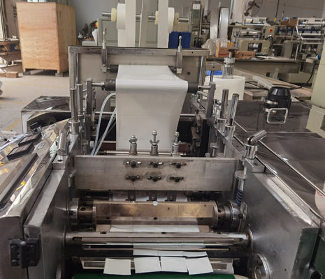 Máquina de desinfección de alcohol de barro de alcohol de preparación de almohadillas de producción de embalaje 400 pcs/min